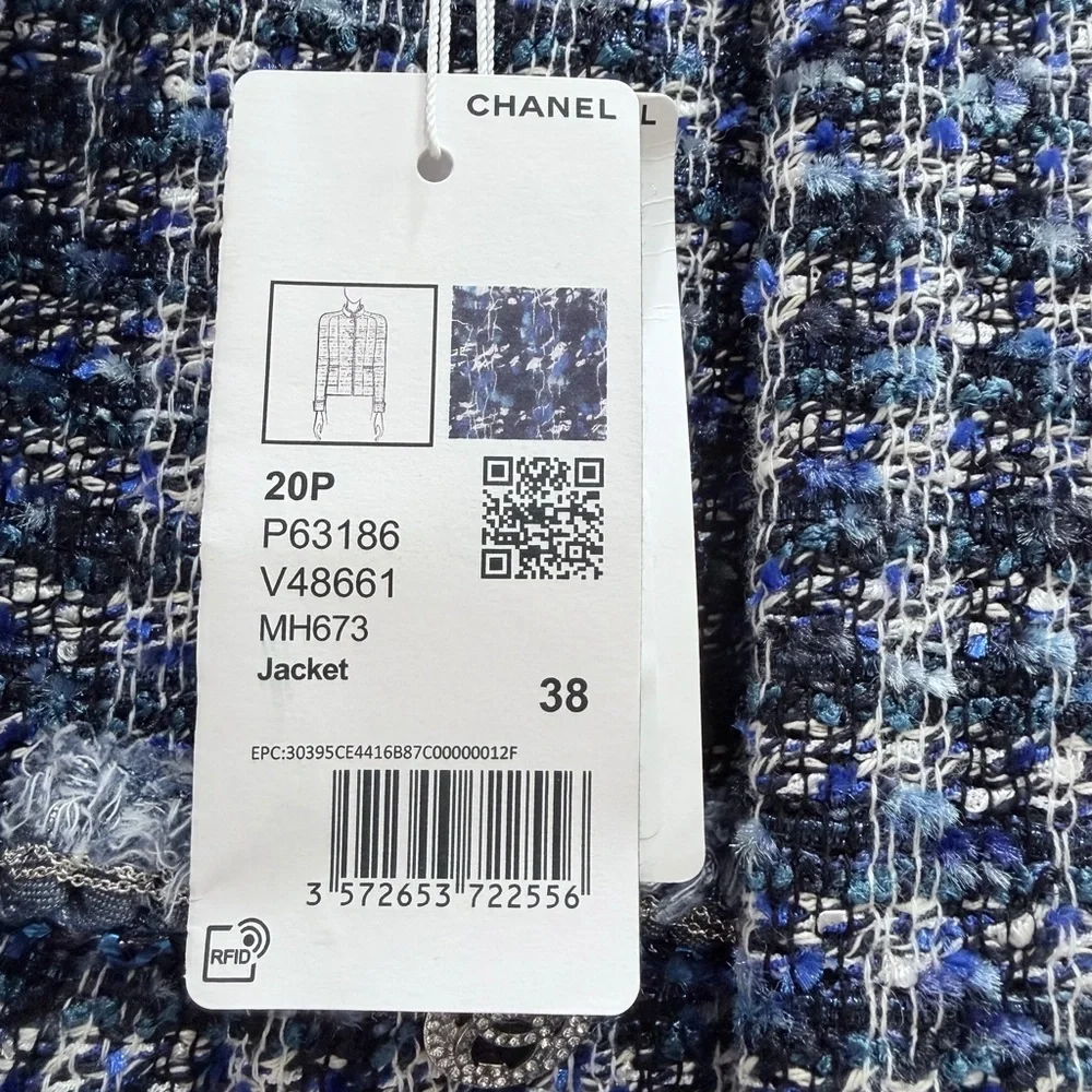 CHANEL 2020 Blue Fantasy Tweed Jacket Blazer FR 38 US 6 - Silk Lined CC Buttons